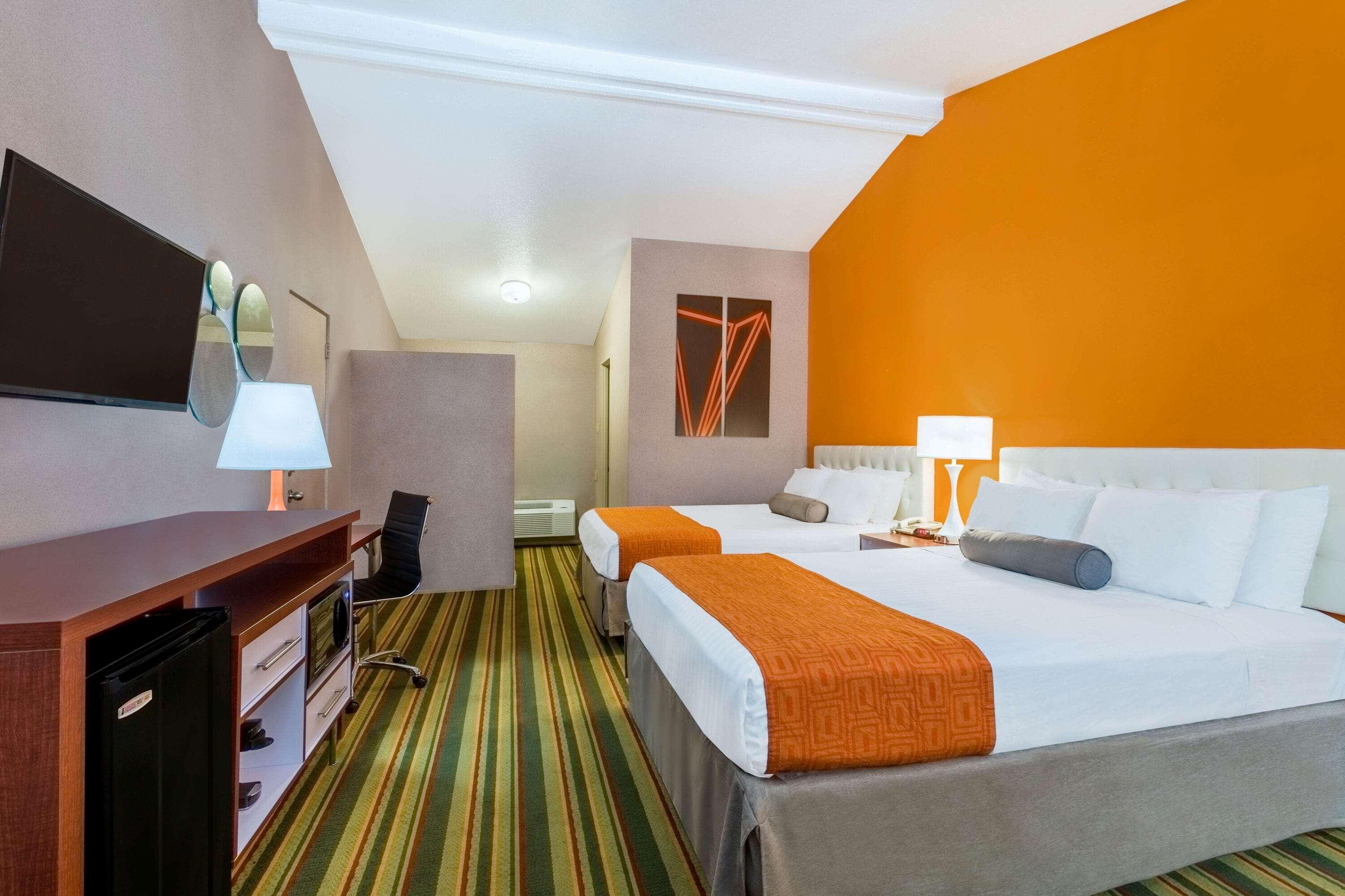 Howard Johnson By Wyndham Phoenix Airport/Downtown Area Ngoại thất bức ảnh